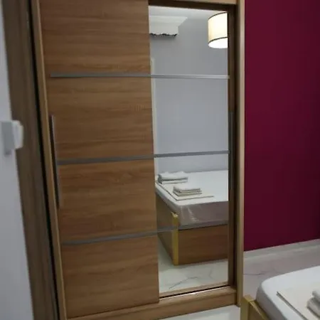 Cozy Vibes In The Heart Of Apartment Thessaloniki